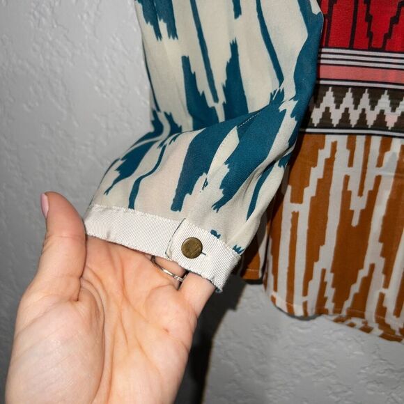 Maeve x Anthropologie Blue &‎ White Rohana Ikat Blouse Size 4 - Picture 3 of 8